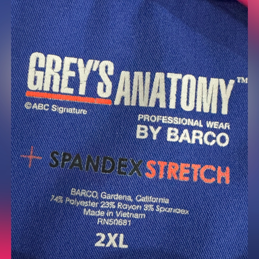 Men’s Scrub Top - Picture 3 of 7